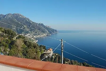 Sleeps 2 Pool Air Con Villa Ravello